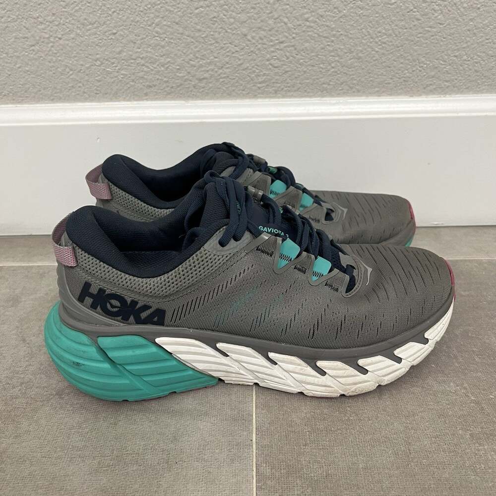 Hoka One One Gaviota 3 Womens Size 9B Gray Athletic Running Sneaker Shoes